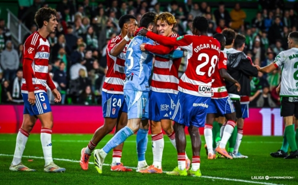 El Granada cambió en la segunda mitad para lograr el empate (LALIGA) El Granada cambió en la segunda mitad para lograr el empate (LALIGA)