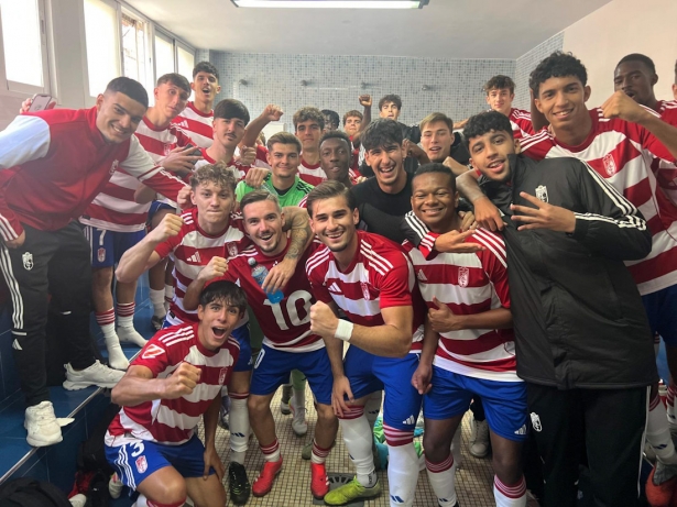 El Granada CF C celebra el triunfo (GCF)