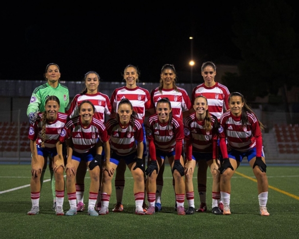 Las rojiblancas se tuvieron que conformar con el empate (GRANADA CF) Las rojiblancas se tuvieron que conformar con el empate (GRANADA CF)