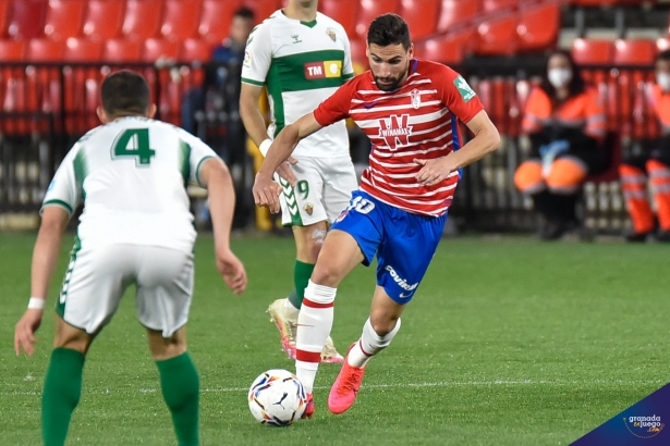 Puertas volverá a ser una amenaza para el Granada (J.M. BALDOMERO) Puertas volverá a ser una amenaza para el Granada (J.M. BALDOMERO)