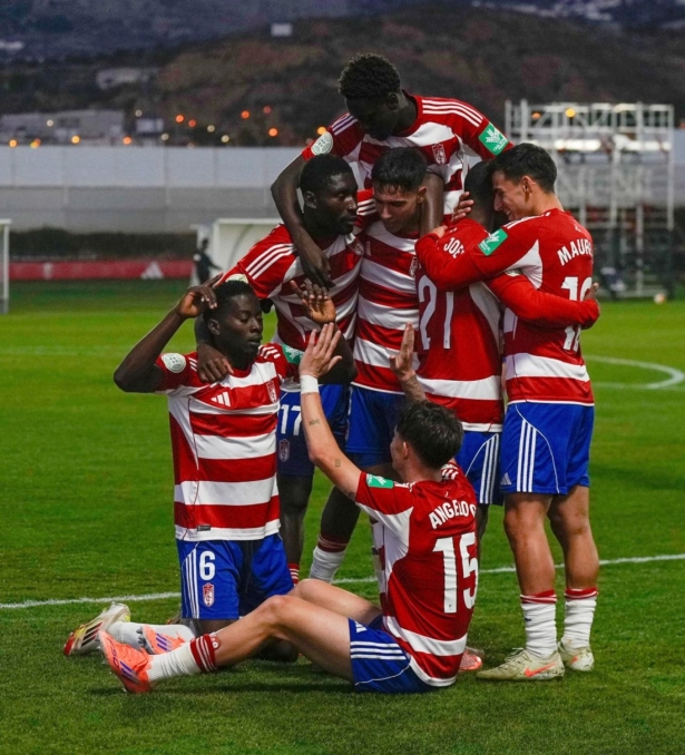 El Recre quiere cerrar el año con victoria (GRANADA CF) El Recre quiere cerrar el año con victoria (GRANADA CF)