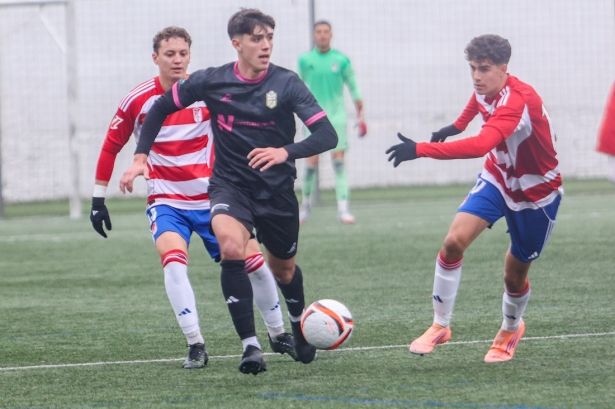 El Cenes CrestaNevada frenó al Granada C (GPMEDIA)