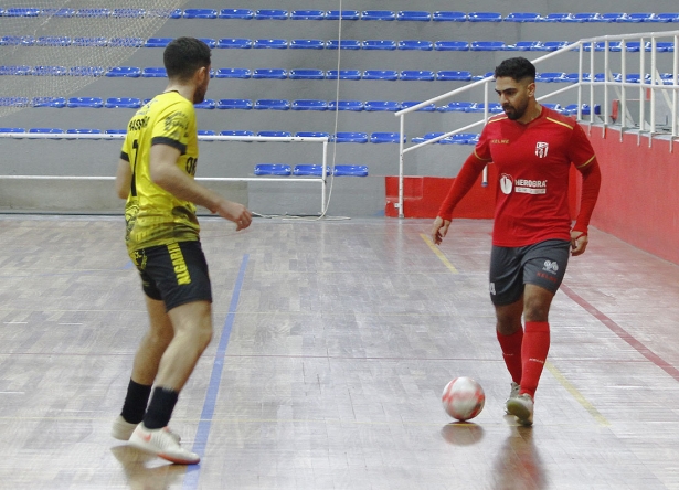 El Albolote Futsal se llevó el derbi ante Algarinejo (GRJ) El Albolote Futsal se llevó el derbi ante Algarinejo (GRJ)