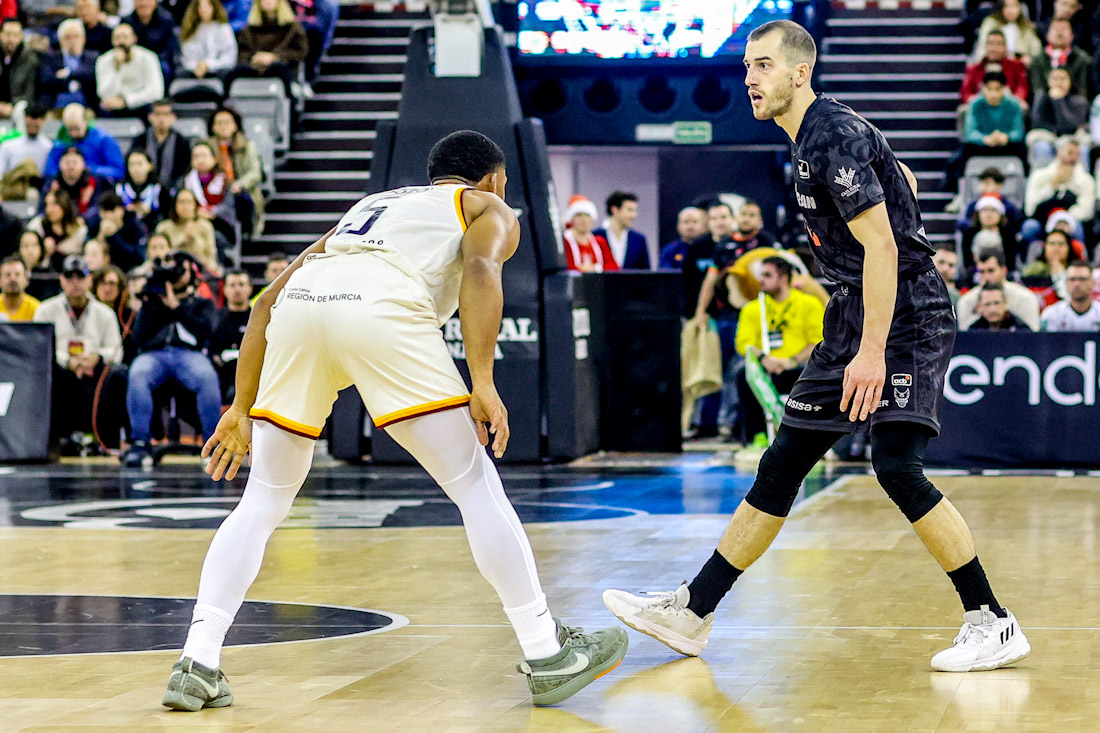 Matt Thomas durante el partido ante el UCAM Murcia (GPMEDIA)