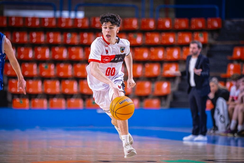 Los rojinegros encajan una nueva derrota (ACB)