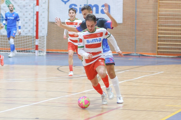 El Sima Granada volvió a la senda de la victoria (GPMEDIA) El Sima Granada volvió a la senda de la victoria (GPMEDIA)