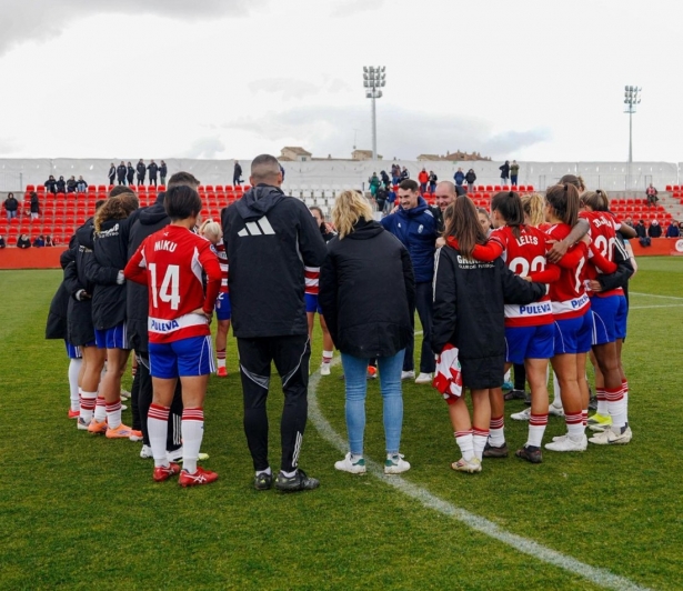 Las rojiblancas quieren prolongar su buen momento (GRANADA CF) Las rojiblancas quieren prolongar su buen momento (GRANADA CF)