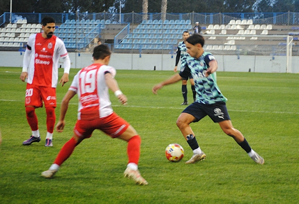 El CF Motril goleó al Torreperogil (SEMANARIO MUCHO DEPORTE)