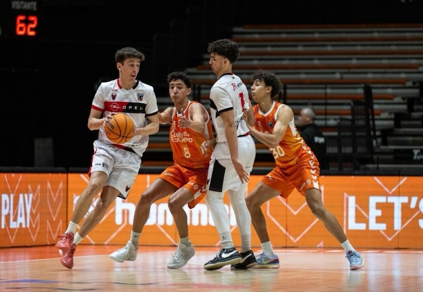 Los rojinegros siguen sin ganar (ACB PHOTO) Los rojinegros siguen sin ganar (ACB PHOTO)