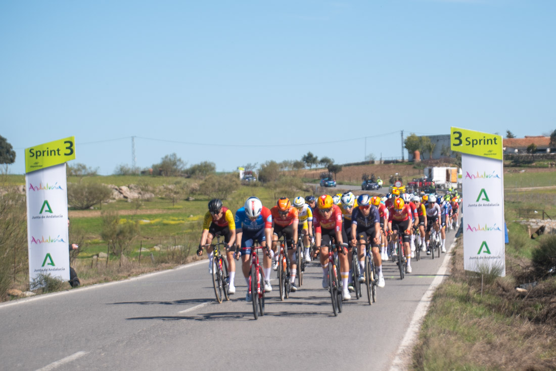 Pelotón de la Vuelta a Andalucía (GPMEDIA)