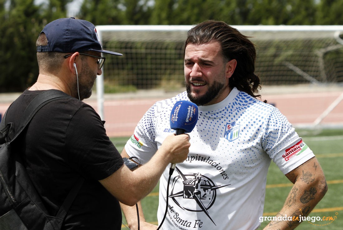 Piru ha vuelto a los terrenos de juego (CD SANTA FE)