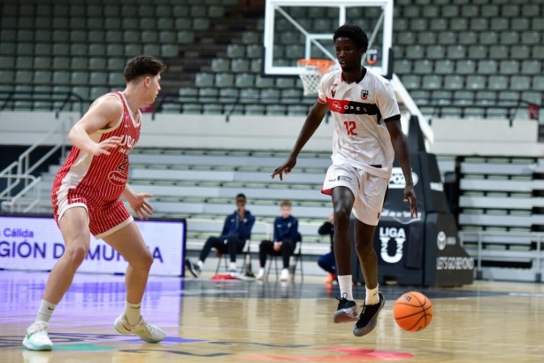 Los rojinegros no tuvieron opciones en Murcia (ACB) Los rojinegros no tuvieron opciones en Murcia (ACB)