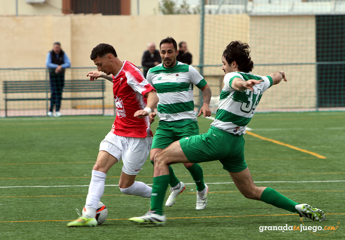 El Guadix CF ya manda en Primera Andaluza (J. PALMA)