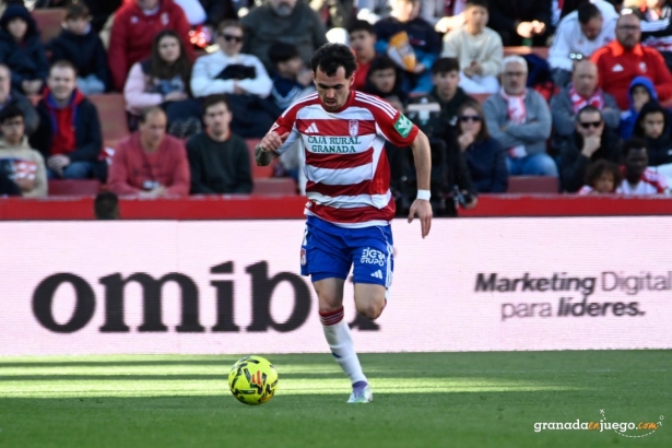 Sola podría cambiar Granada por Almería (J.M. BALDOMERO) Sola podría cambiar Granada por Almería (J.M. BALDOMERO)
