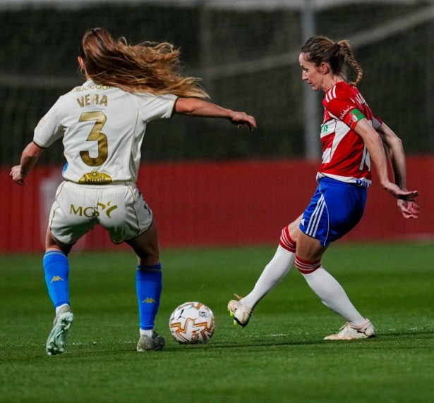Las rojiblancas lograron la victorias en el tramo final (GRANADA CF) Las rojiblancas lograron la victorias en el tramo final (GRANADA CF)