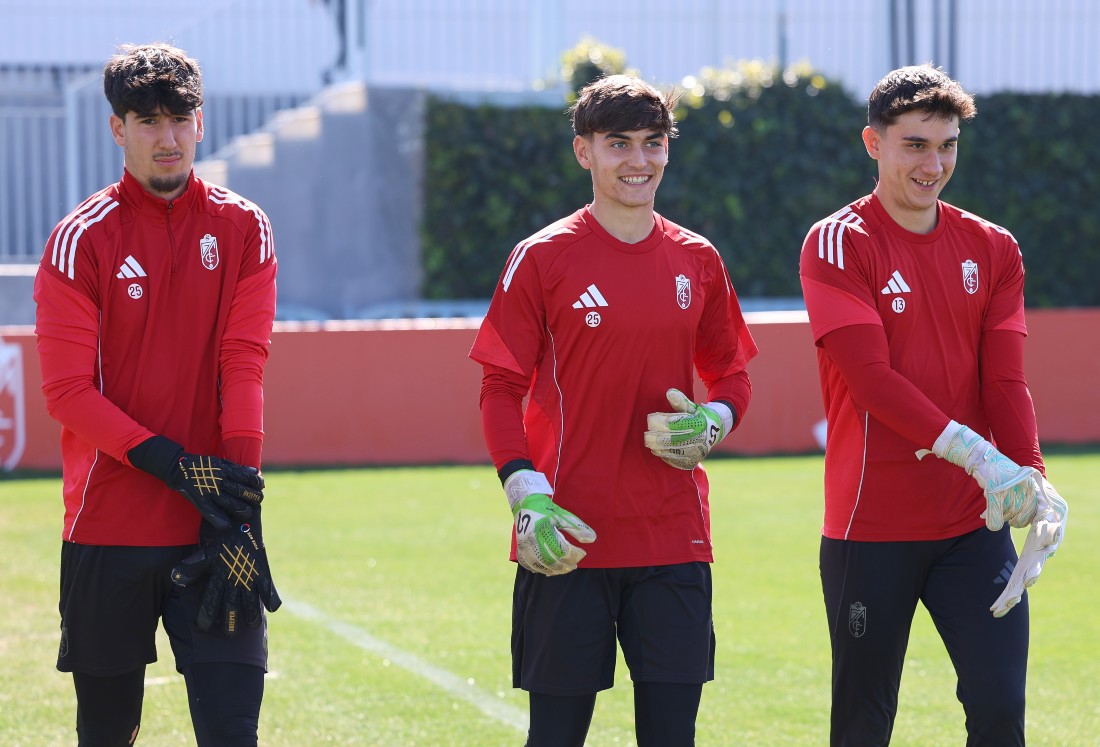 Iker García, Carlos Guirao y Marco han trabajado hoy con el primer equipo (J. AZCOYTIA)