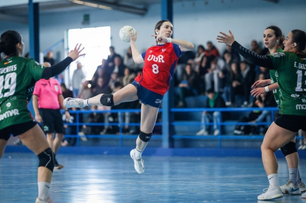 Las granadinas quieren la tercera plaza Las granadinas quieren la tercera plaza