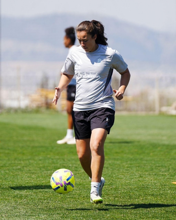 Las rojiblancas no renuncian a nada (GRANADA CF) Las rojiblancas no renuncian a nada (GRANADA CF)