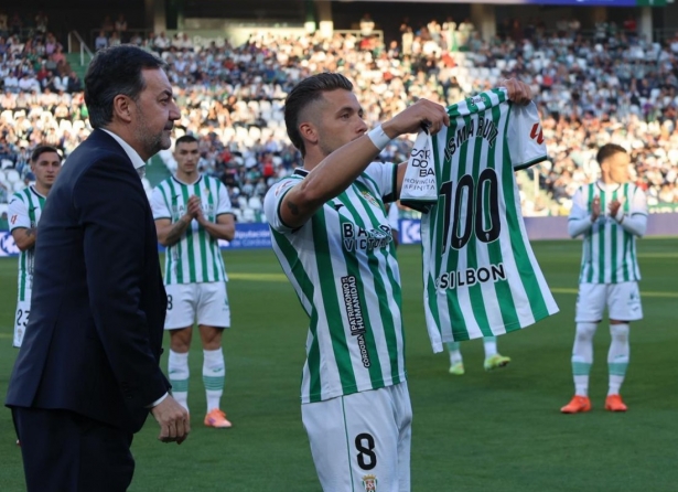 Isma Ruiz, centenario con el Córdoba (CÓRDOBA CF) Isma Ruiz, centenario con el Córdoba (CÓRDOBA CF)