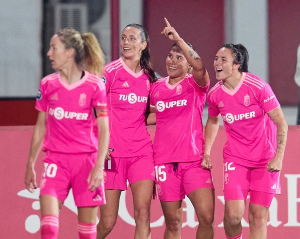 Las rojiblancas quieren volver a ganar (GRANADA CF) Las rojiblancas quieren volver a ganar (GRANADA CF)