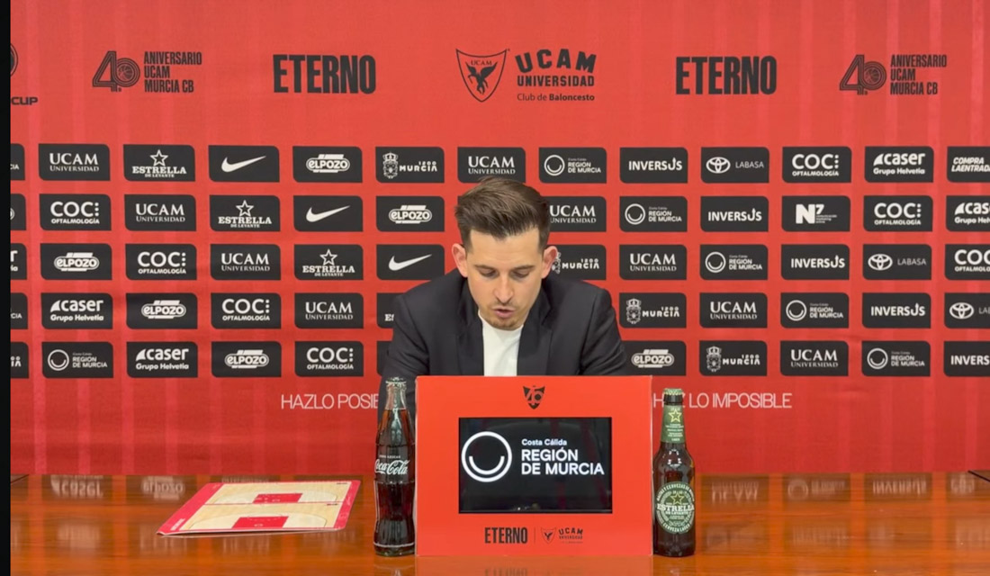 Arturo Ruiz en la rueda de prensa postpartido (UCAM MURCIA BALONCESTO)