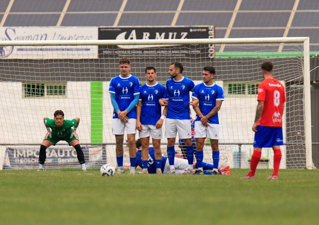 Edu Olea marcó el gol del Baeza (DIEGO LEMUS)