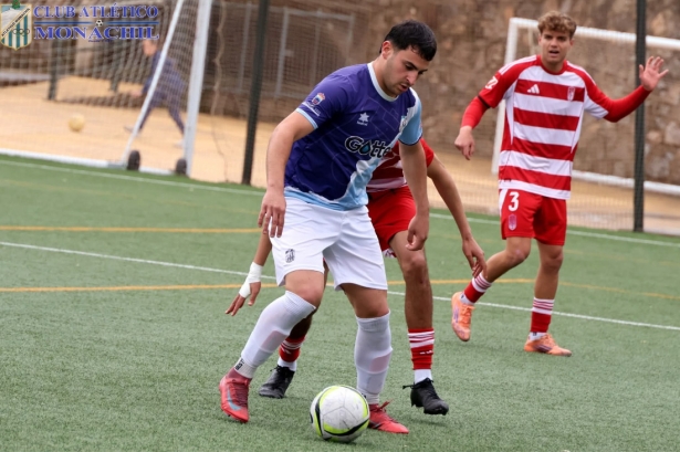 Atlético Monachil y Granada C igualaron en el `Manuel Robles` (ATLETICO MONACHIL)