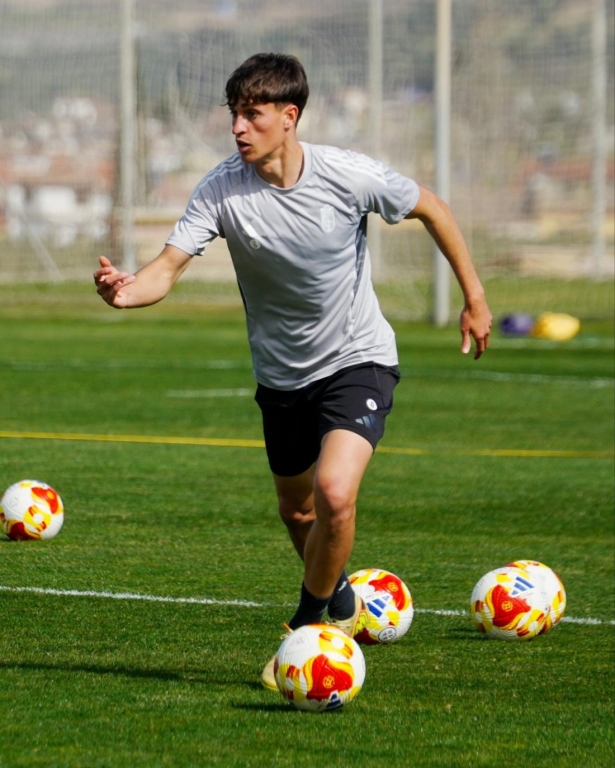 El Recre intentará asaltar el Municipal de Armilla (GRANADA CF) El Recre intentará asaltar el Municipal de Armilla (GRANADA CF)