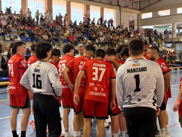 Los granadinos no pudieron quedarse con el título Los granadinos no pudieron quedarse con el título