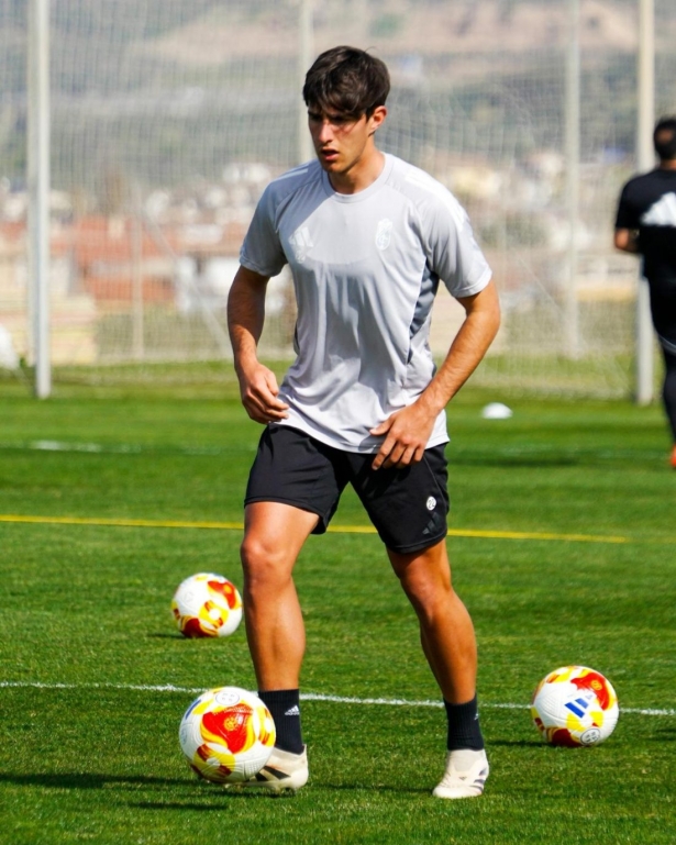 El Recre intentará ayudar al Churriana (GRANADA CF) El Recre intentará ayudar al Churriana (GRANADA CF)