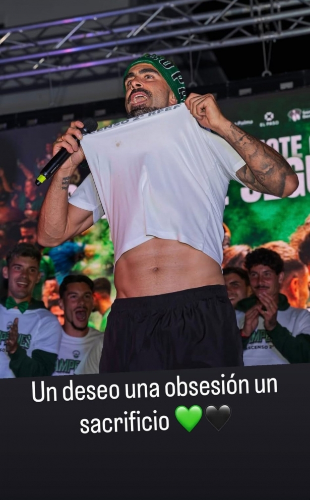 Samu Corral ha celebrado por todo lo alto el ascenso 