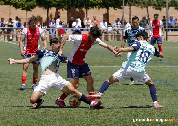 Churriana y CF Motril se emplearon con máxima intensidad (J. PALMA) Churriana y CF Motril se emplearon con máxima intensidad (J. PALMA)