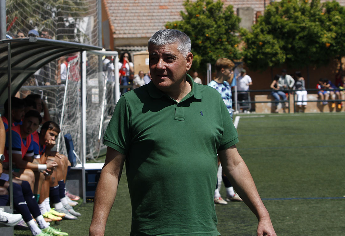 Paco Cortés, presidente del Churriana CF, en un momento del partido ante el CF Motril en casa (J. PALMA)