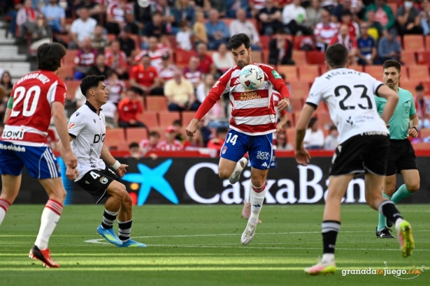 Trigueros se despedirá del fútbol ante el Sporting (J.M. BALDOMERO) Trigueros se despedirá del fútbol ante el Sporting (J.M. BALDOMERO)