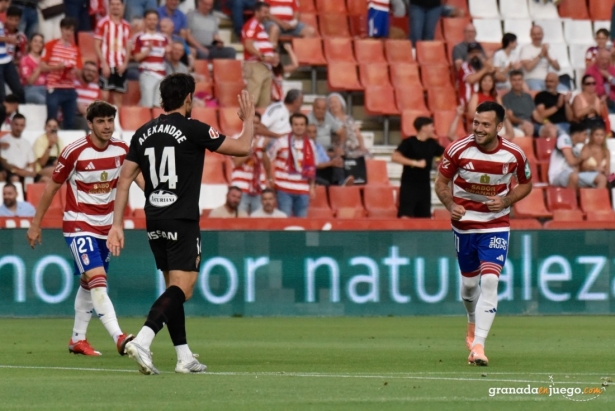 Arnáiz firmó una buena actuación a pesar de la derrota (J.M. BALDOMERO) Arnáiz firmó una buena actuación a pesar de la derrota (J.M. BALDOMERO)