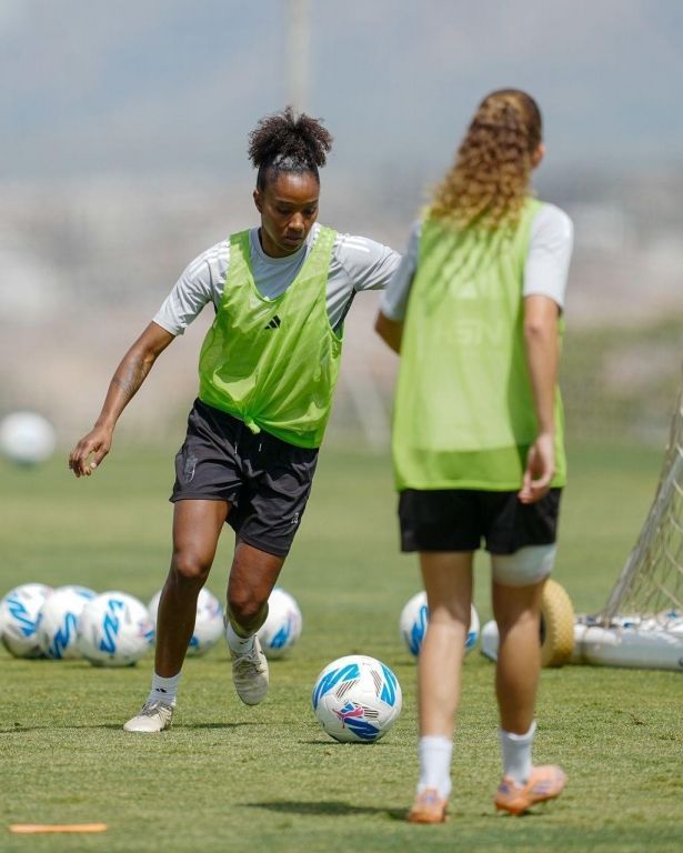 Las rojiblancas quieren alcanzar su récord (GRANADA CF) Las rojiblancas quieren alcanzar su récord (GRANADA CF)
