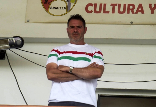 Fermín Criado, presidente del Arenas de Armilla, en el palco del municipal de la localidad metropolitana (GP MEDIA)