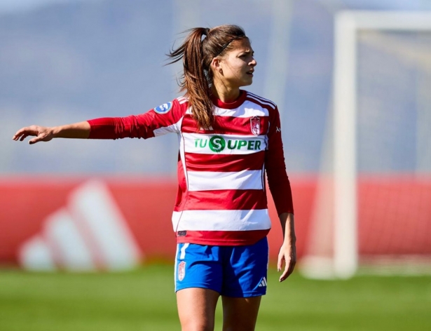 Laura Pérez abandona el Granada (LIGA F) Laura Pérez abandona el Granada (LIGA F)