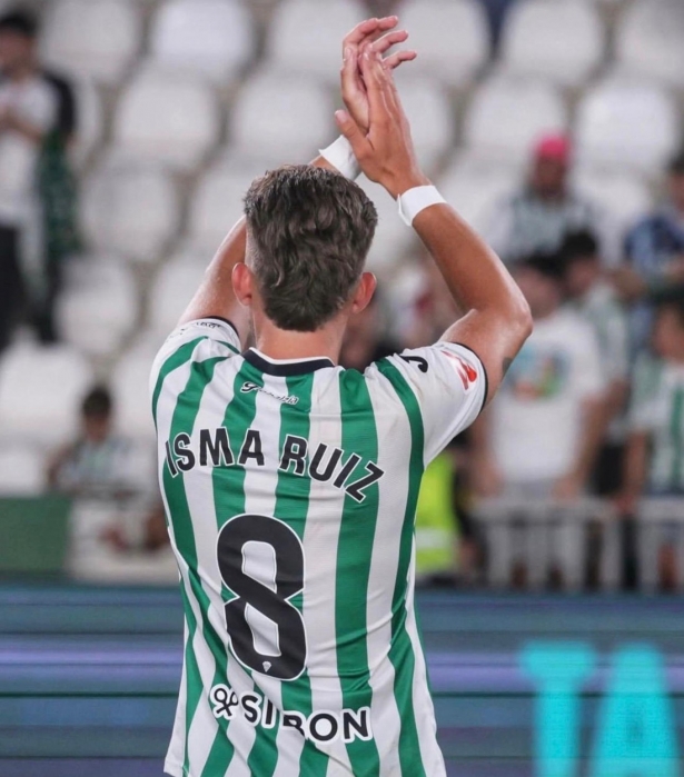 Isma Ruiz podría sar el salto a Primera Isma Ruiz podría sar el salto a Primera