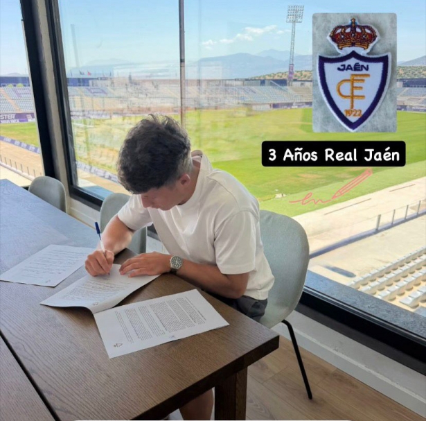 Rubén Ávila firma su contrato con el Real Jaén (REAL JAÉN) Rubén Ávila firma su contrato con el Real Jaén (REAL JAÉN)