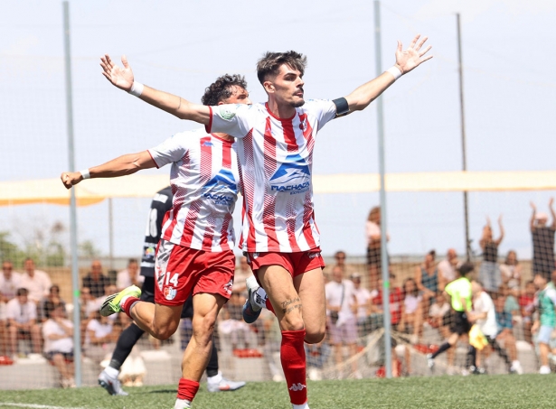 Álex Cabello celebra el tanto del Arenas ante la Peña Deportiva (GP MEDIA) Álex Cabello celebra el tanto del Arenas ante la Peña Deportiva (GP MEDIA)