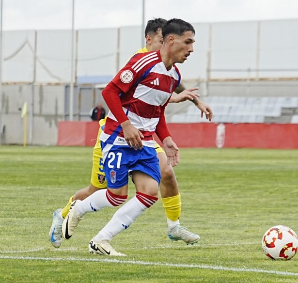 El centrocampista se marcha del Granada (GRANADA CF) El centrocampista se marcha del Granada (GRANADA CF)