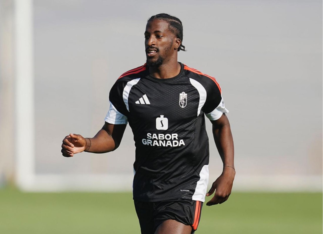 Los ficahjes se estrenarán ante el Almería (GRANADA CF)