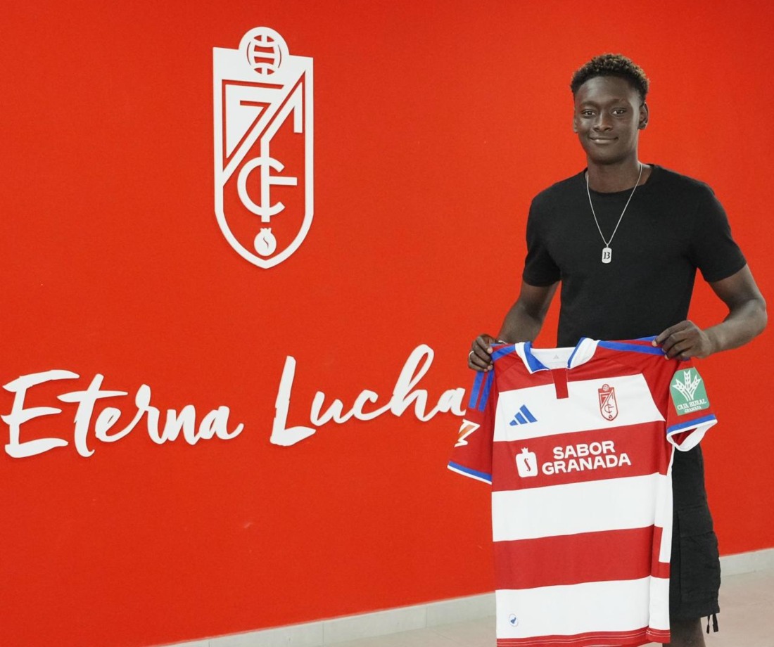 Bourama seguirá cuatro años en el Granada (GRANADA CF)