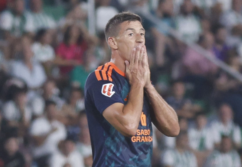 Alcaraz fue el motor del Granada ante el Córdoba (LOF) Alcaraz fue el motor del Granada ante el Córdoba (LOF)