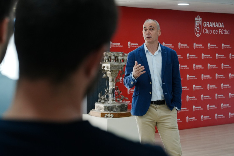 Beristain ha tenido un encuentro informal con los periodistas que cubren la actualidad del club (GRANADA CF)