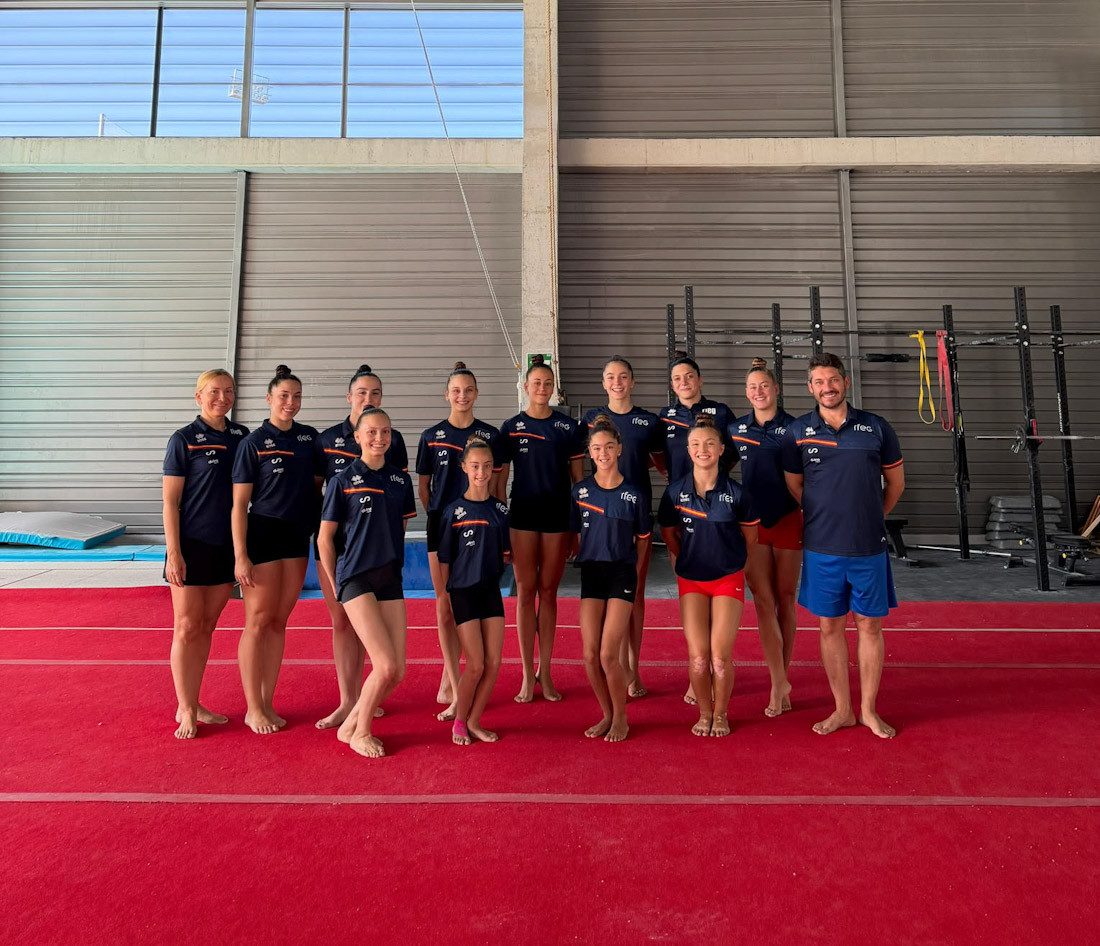 Representación granadina en el Mundial de Pesaro de gimnasia acrobática (AYTO. MARACENA)