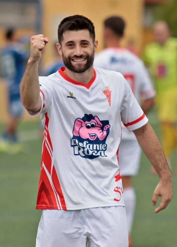 Chino fue el protagonista en el debut del Guadix CF (GUADIX CF) Chino fue el protagonista en el debut del Guadix CF (GUADIX CF)