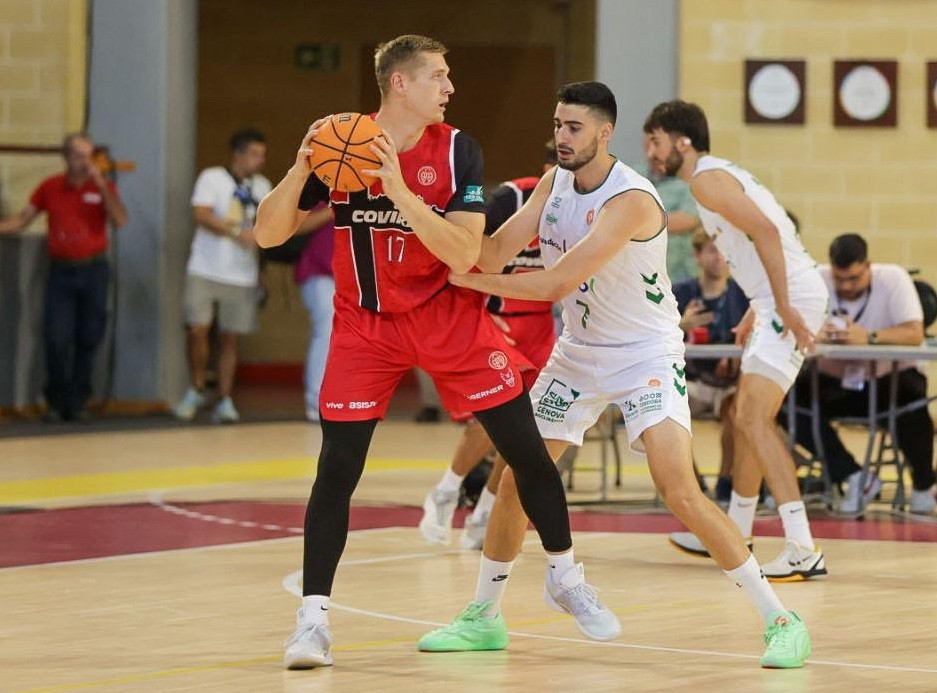 El Coviran buscará una victoria ante el Melilla (COVIRAN GRANADA)