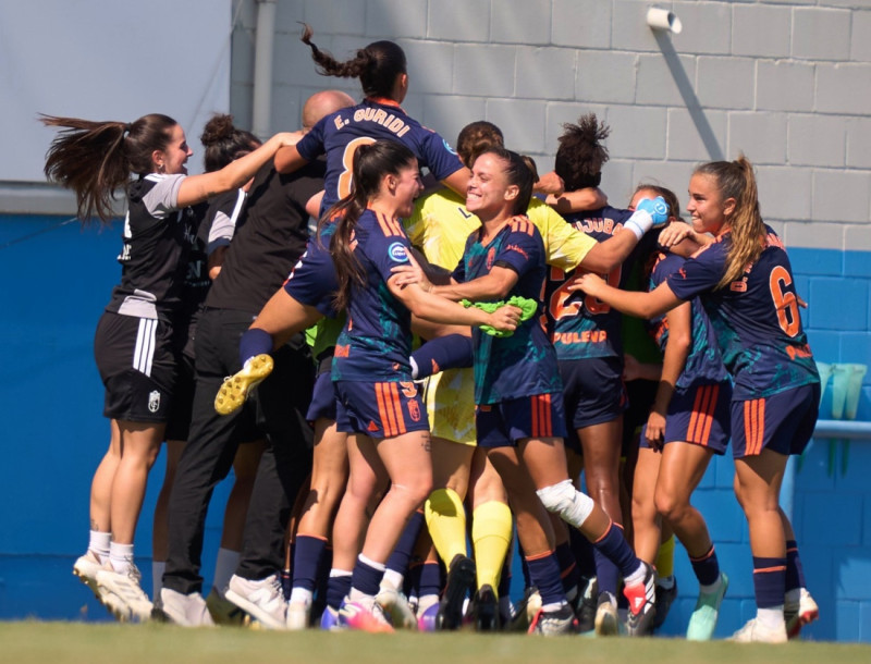 Las rojiblancas lograron el triunfo en el último suspiro (GRANADA CF) Las rojiblancas lograron el triunfo en el último suspiro (GRANADA CF)
